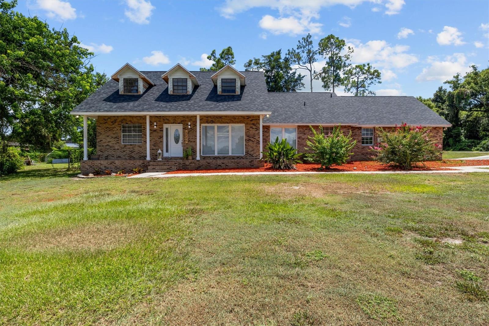 1715 Lake Miriam Dr