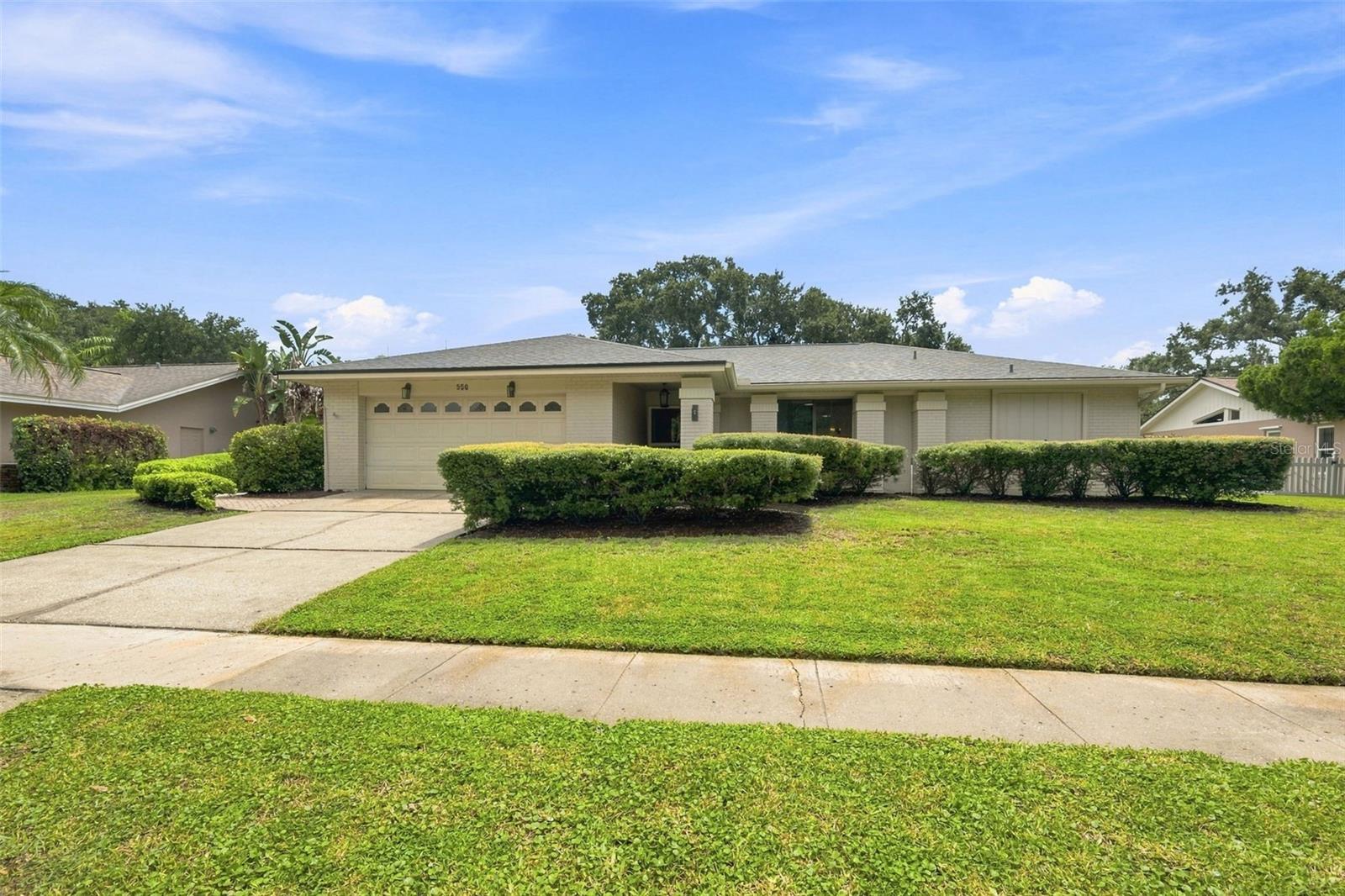 550 Palmdale Dr