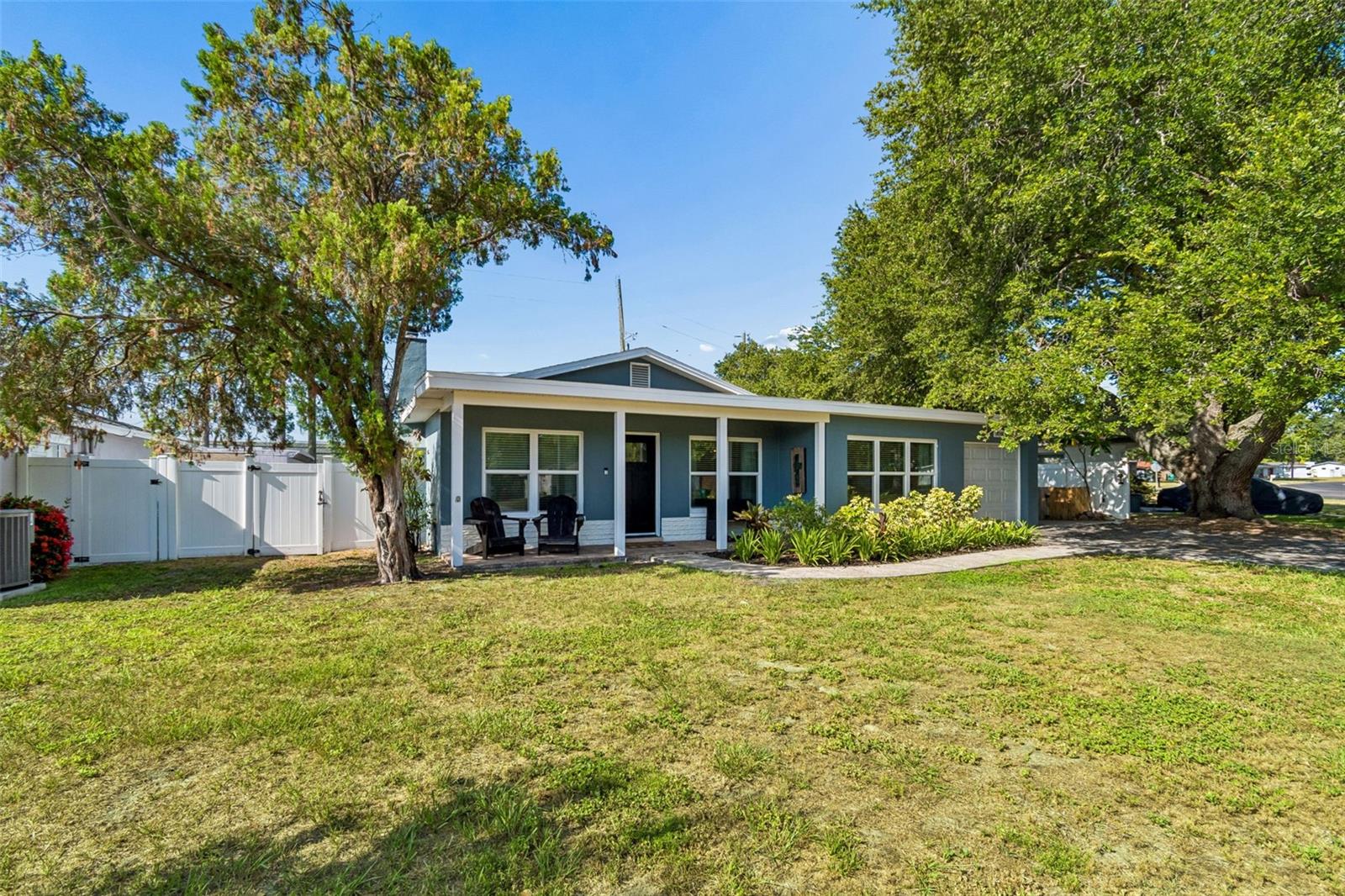 10748 Village Green Ave