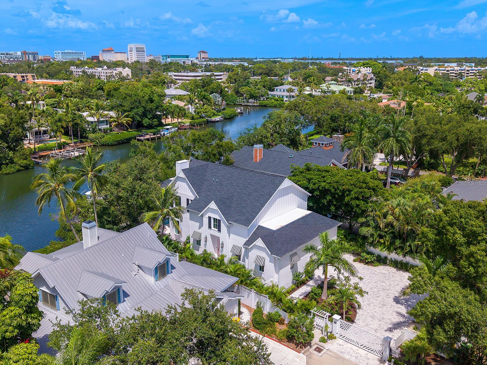 1621 Bay Point CT