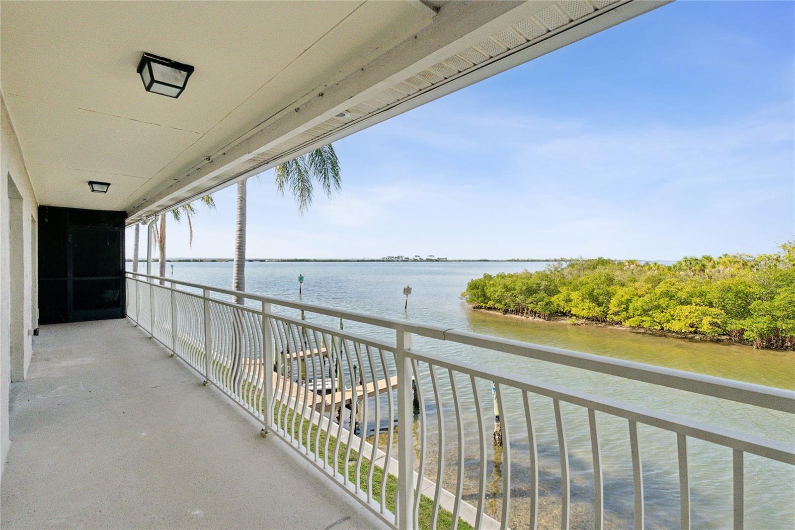 8829 Bay Pointe Dr #206