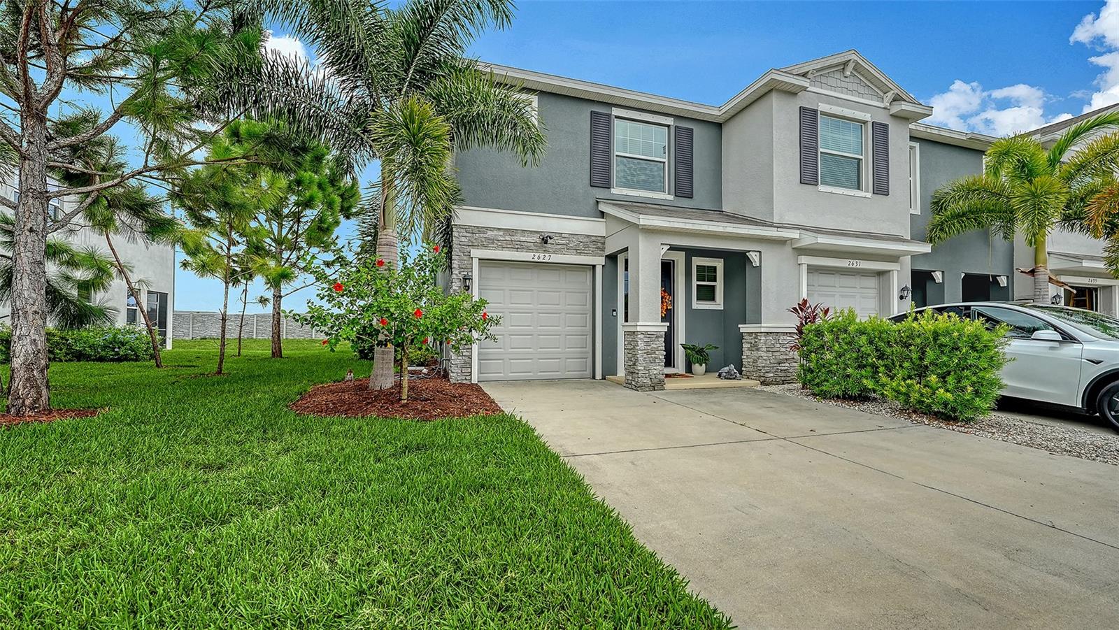 2627 Midnight Pearl Dr