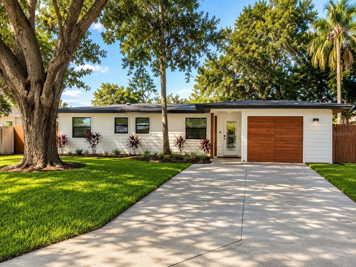 4460 Emerald Ridge Dr