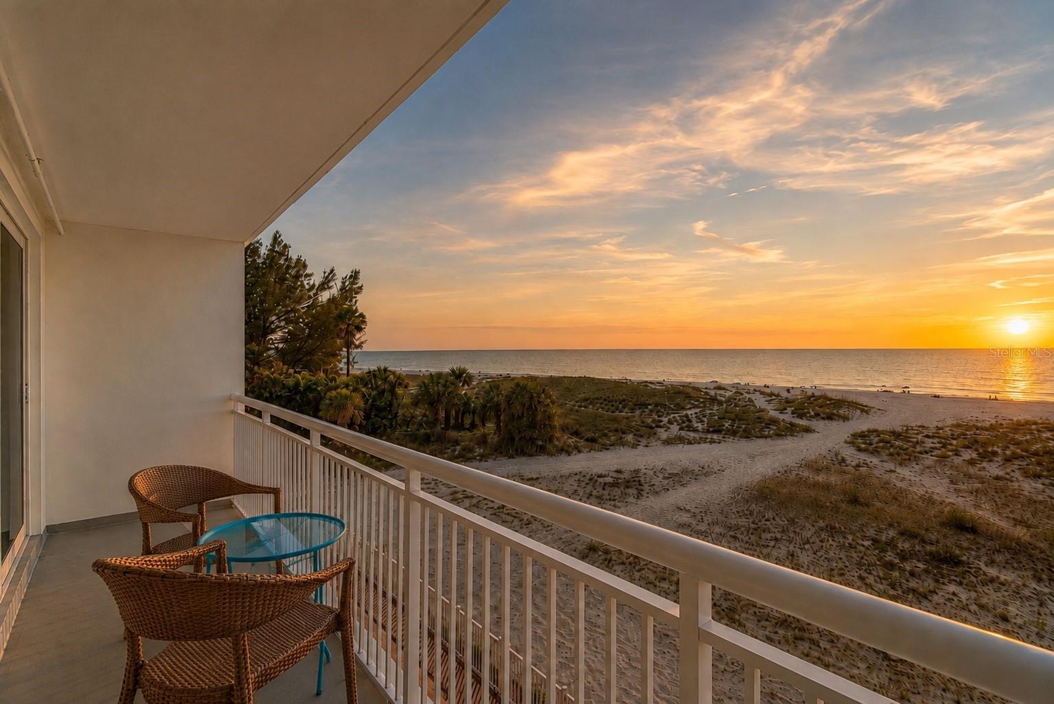 10116 Gulf Blvd #201W