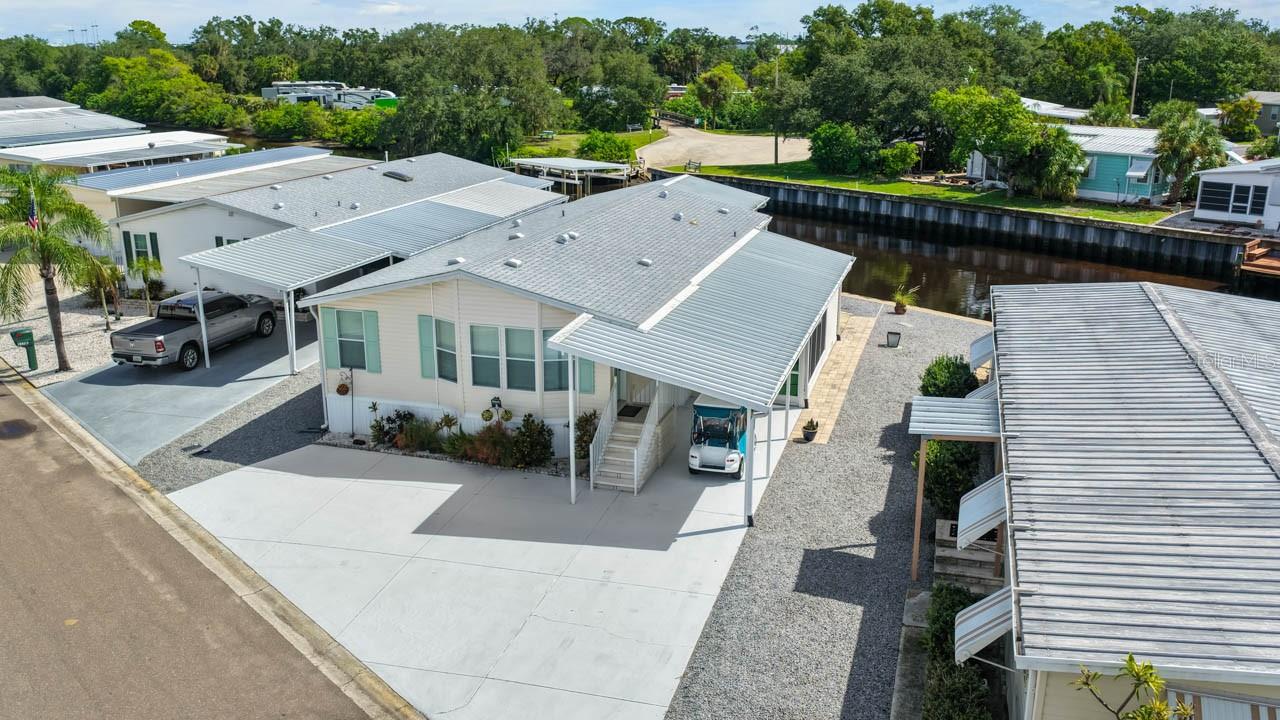 115 E Saint Annes Cir