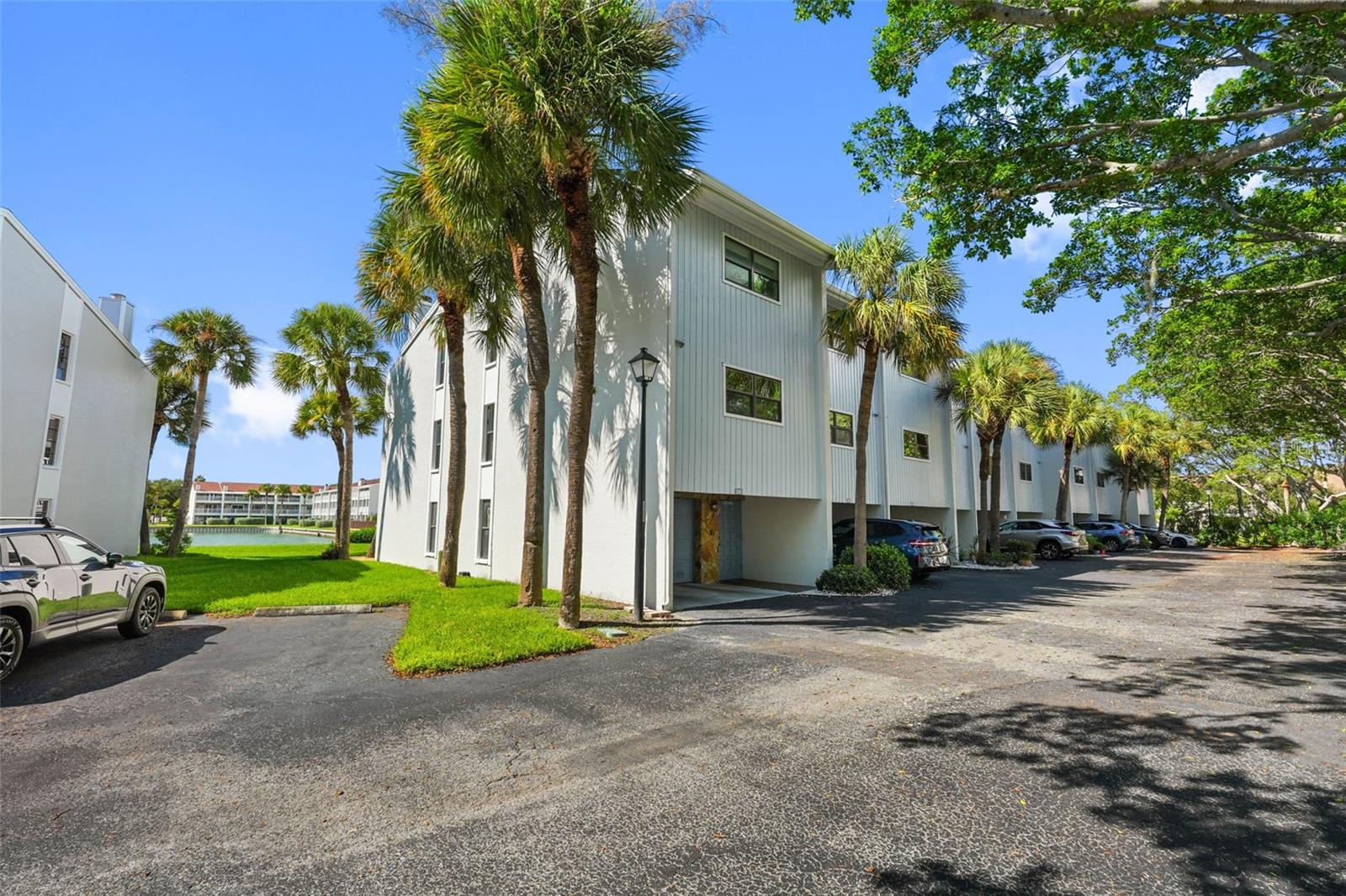 12140 Capri Cir S
