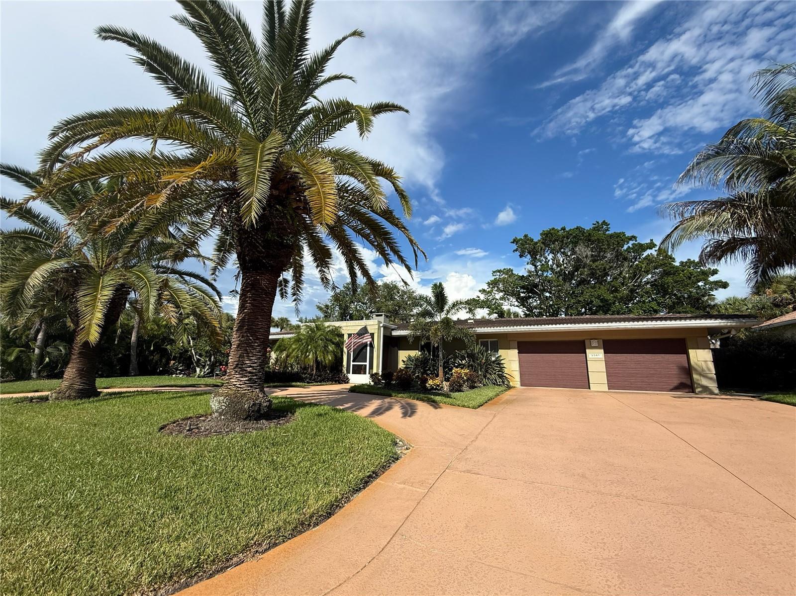5541 Cape Aqua Dr