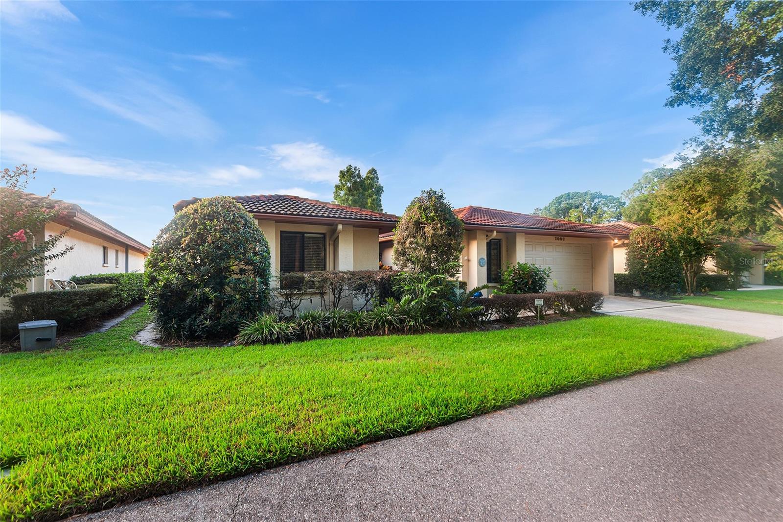 1007 Rolling Woods Ln