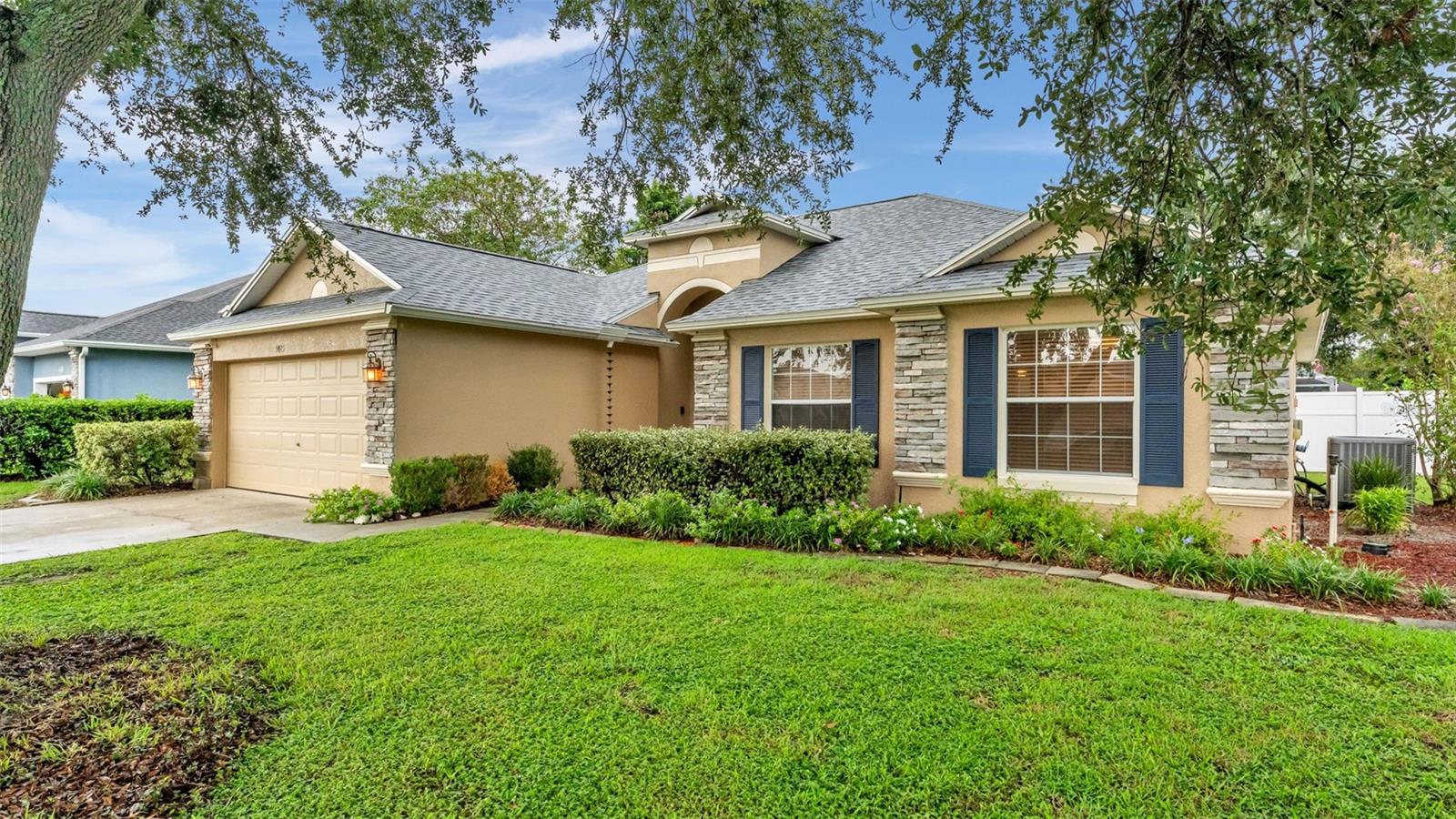 3425 Stoneway Dr