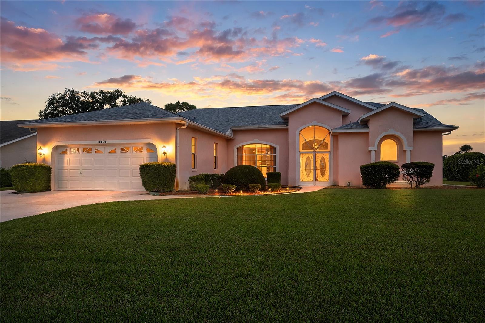 9401 Fox Hollow Ln