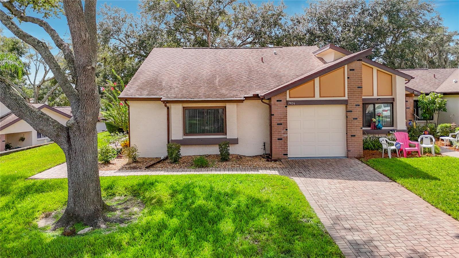 7406 Heather Walk Dr