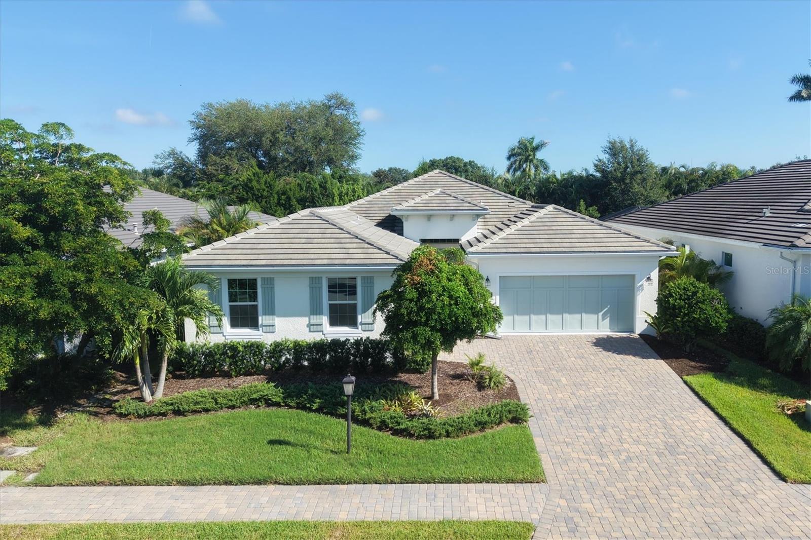 7717 Sandhill Lake Dr