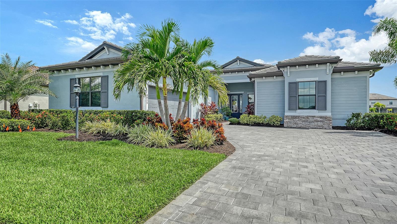 4915 Sparkling Sea Ln