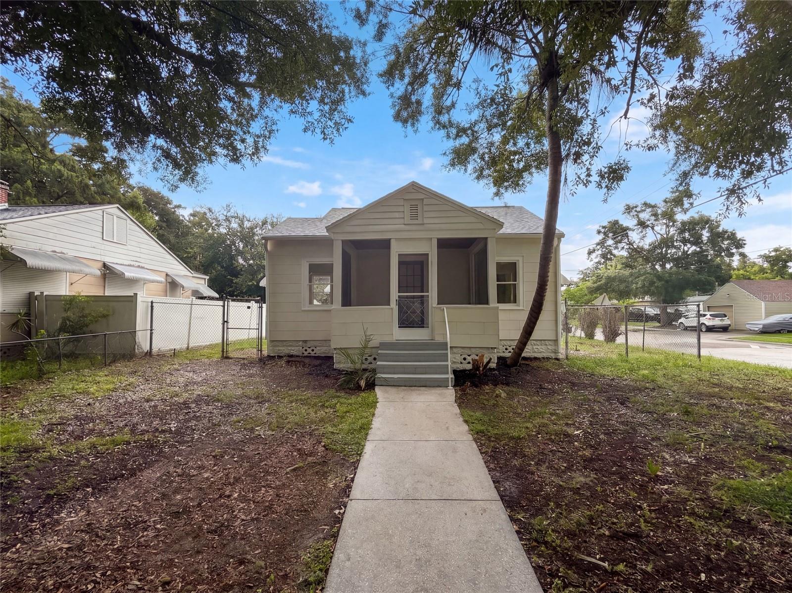1901 20th Ave N