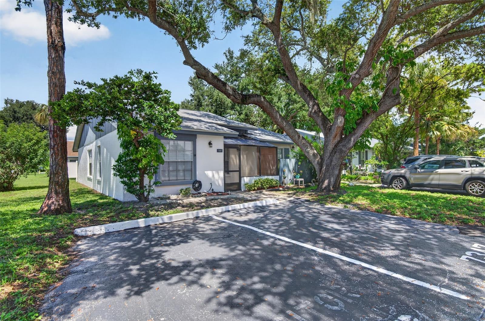 7347 Parkside Villas Dr