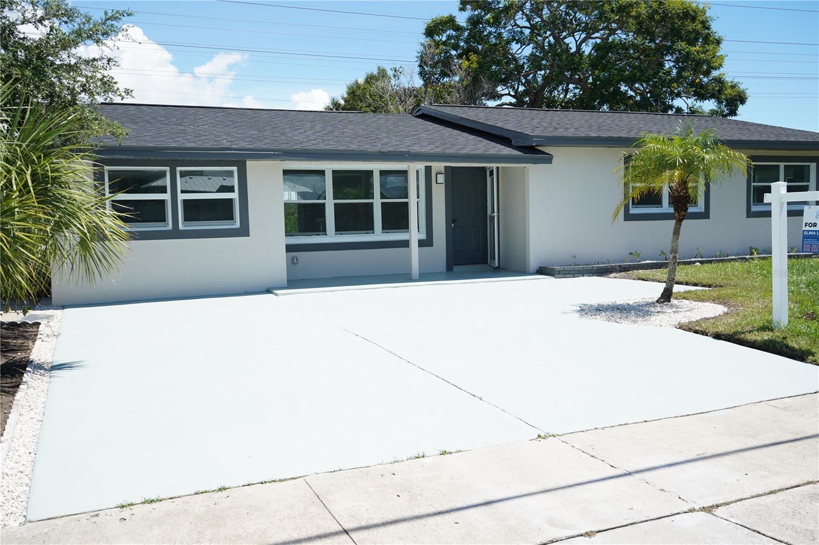 311 Country Club Dr