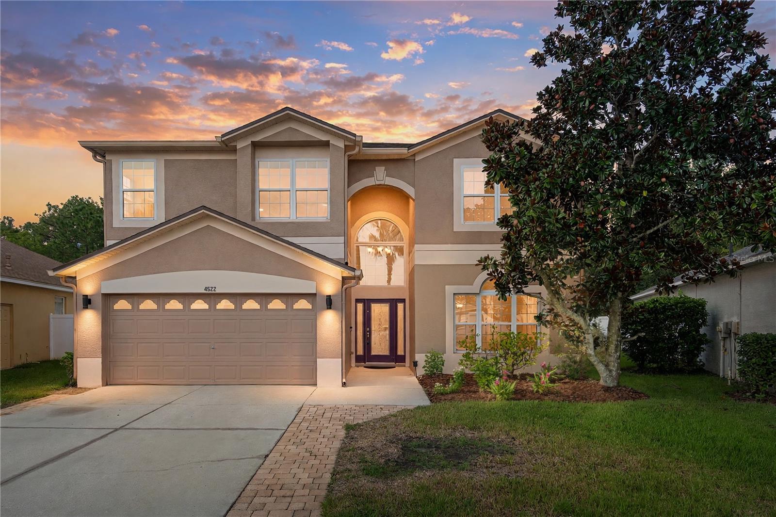 4522 Mapletree Loop