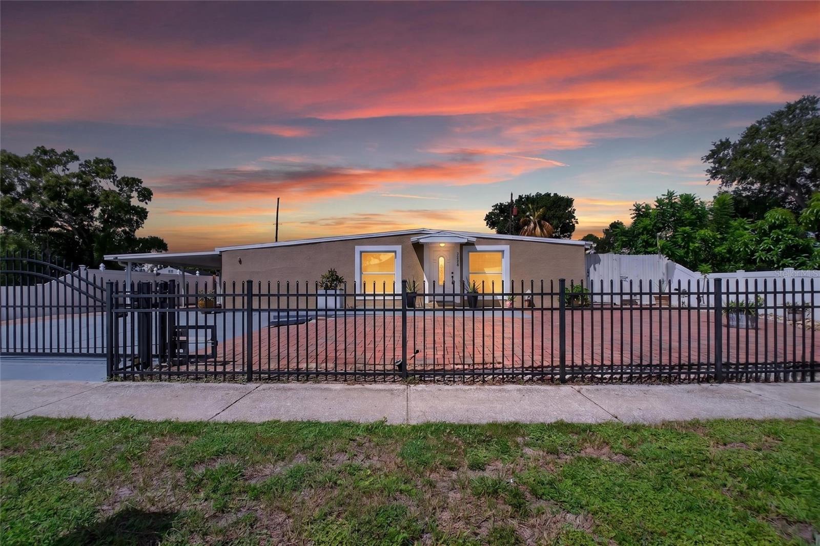1727 Waikiki Way