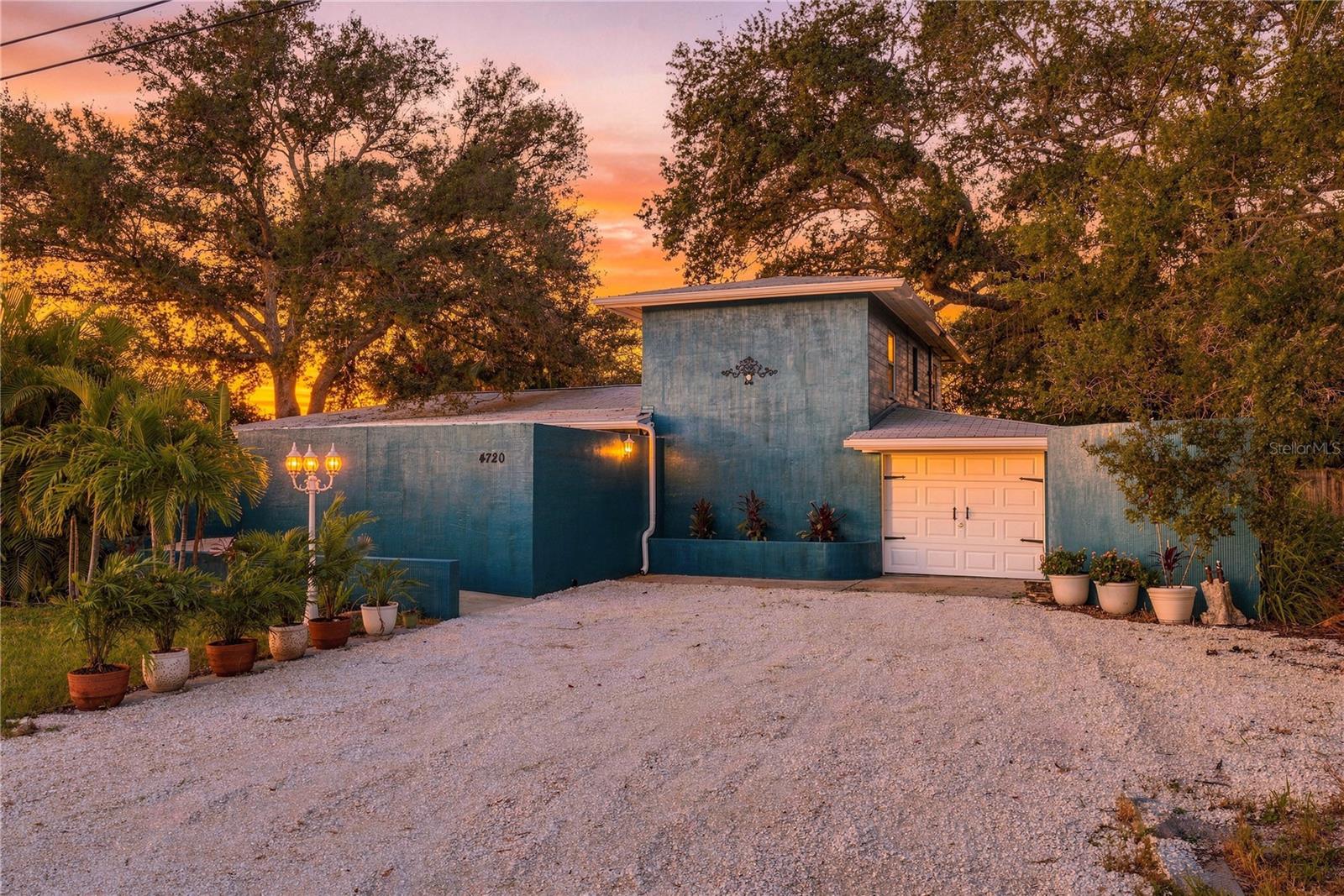 4720 Welch Cswy
