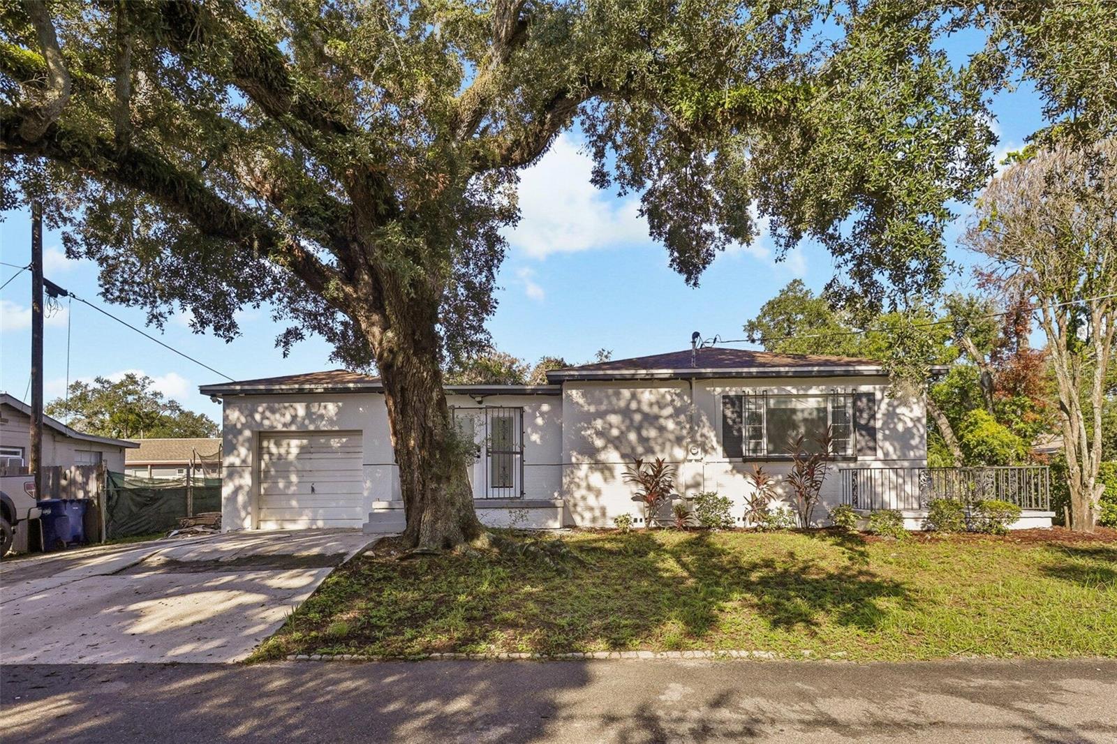 2217 Mallory Ave