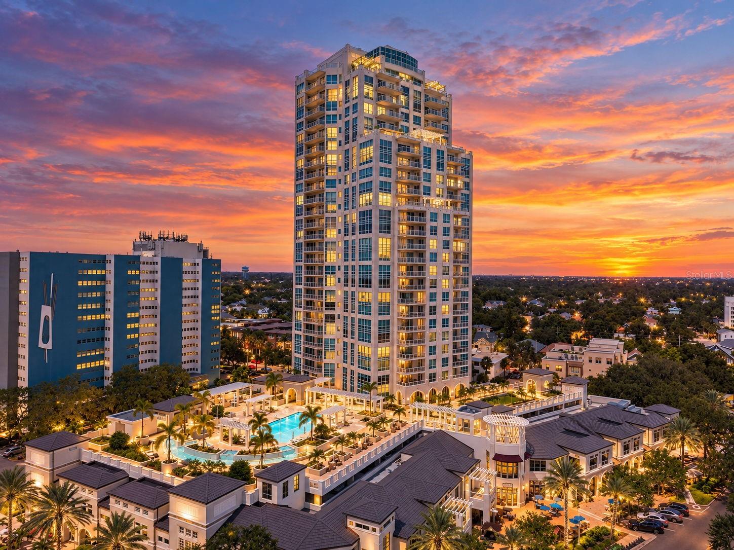 400 Beach Dr NE #1004