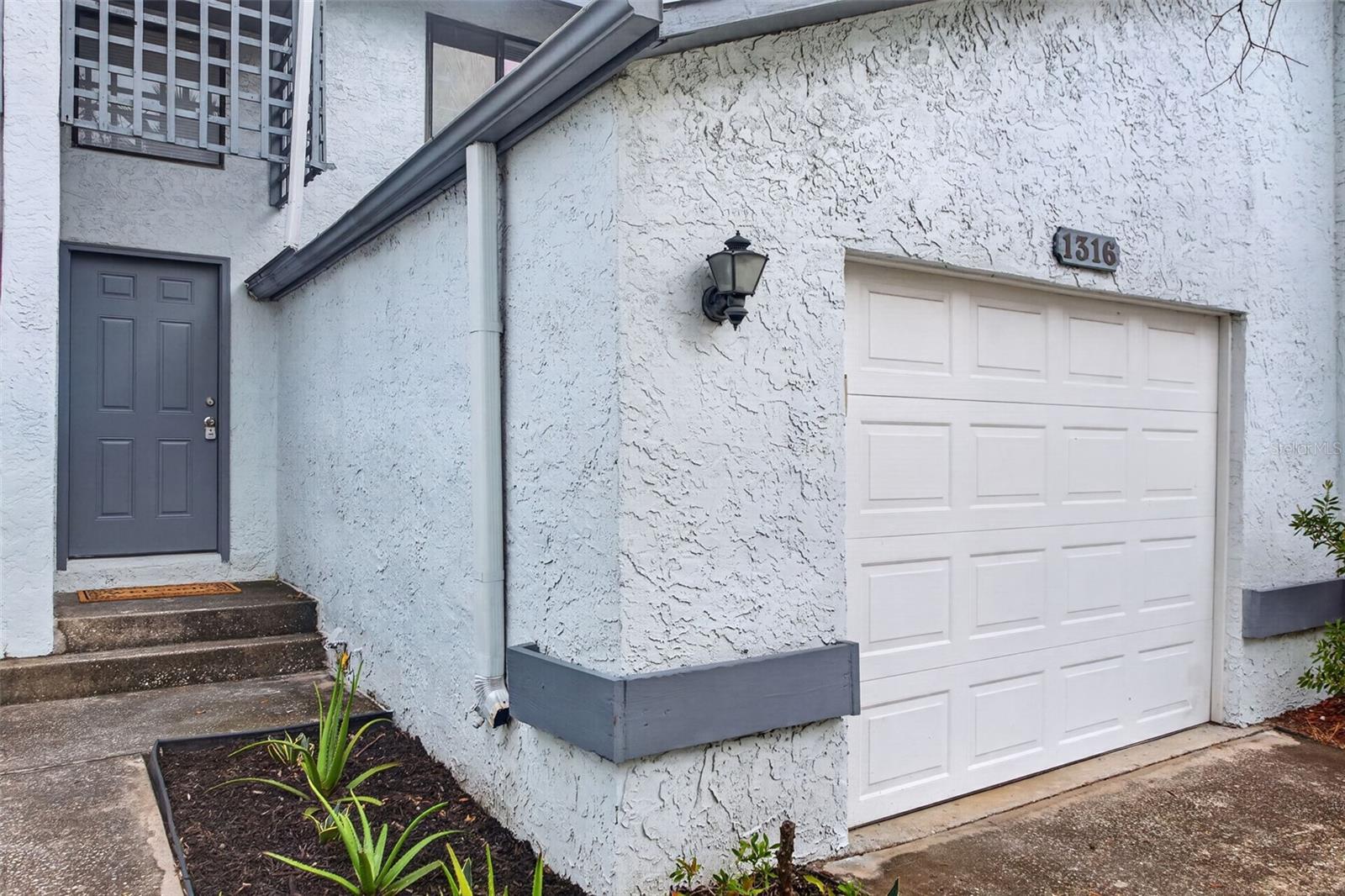 1316 Mountainview