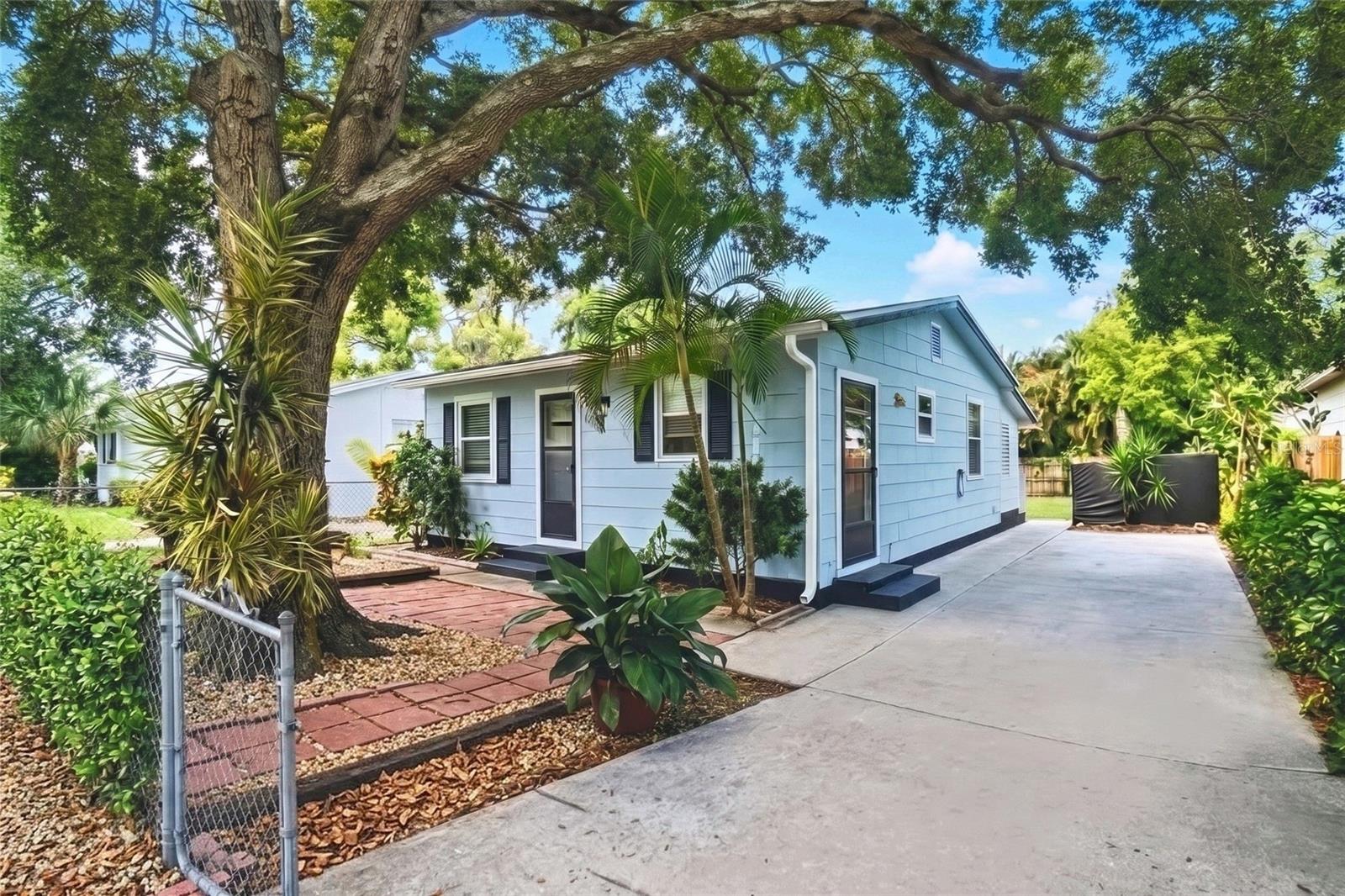 4480 Newark St N