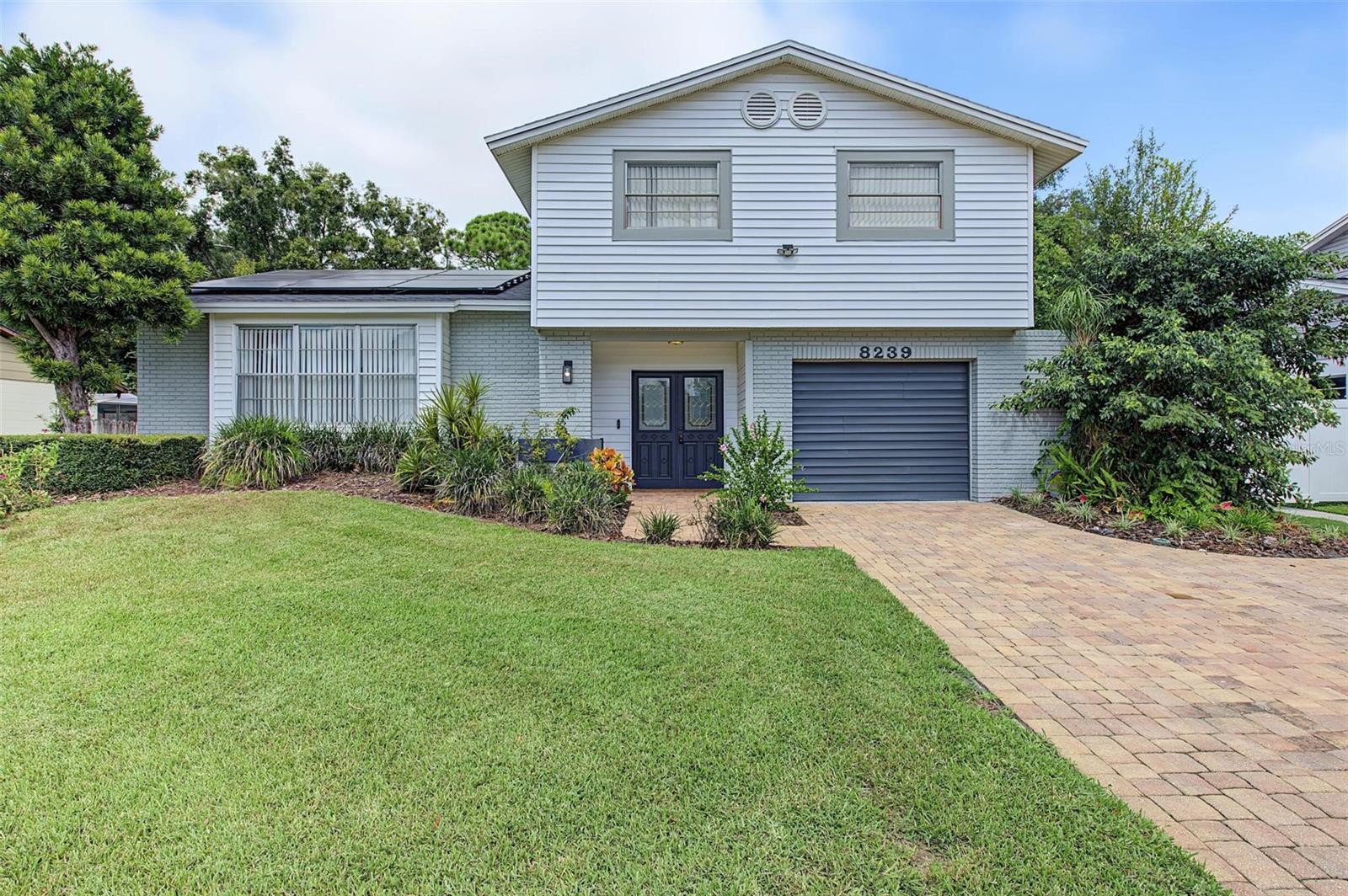8239 Vassar Cir