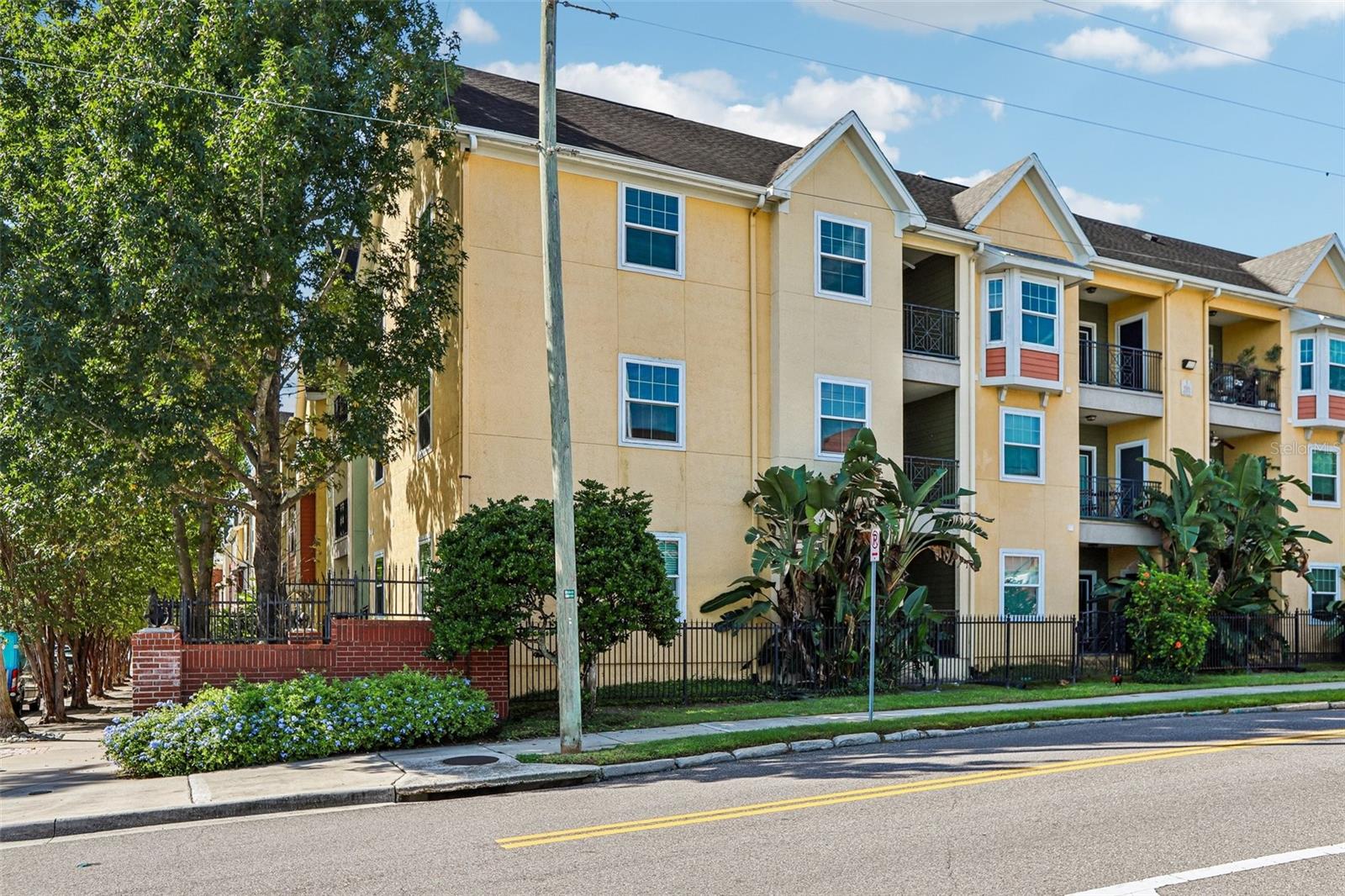 1810 E Palm Ave #5322