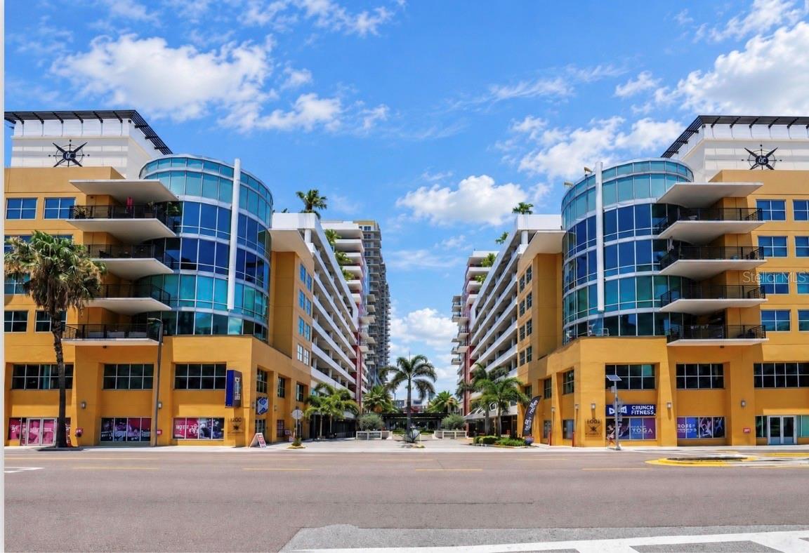 1208 E Kennedy Blvd #518