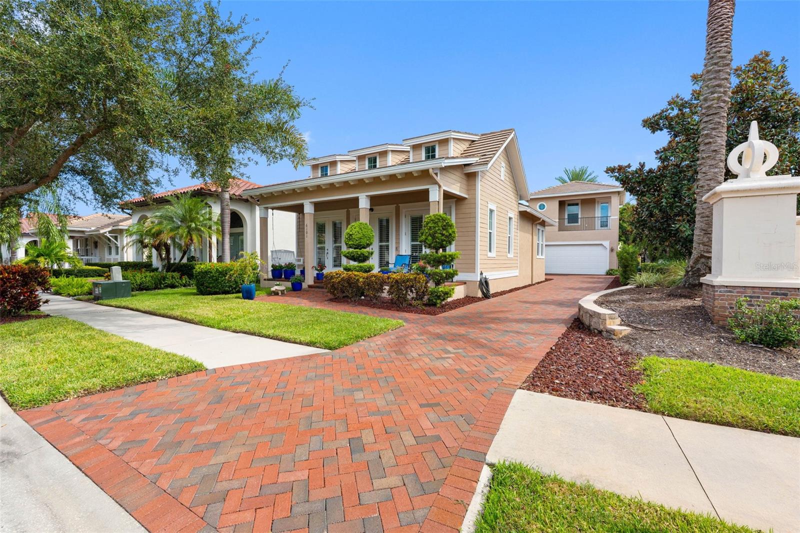 6101 Yeats Manor Dr